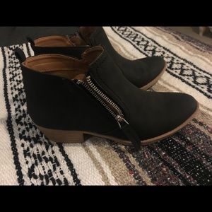 Qupid Women's Ankle Booties